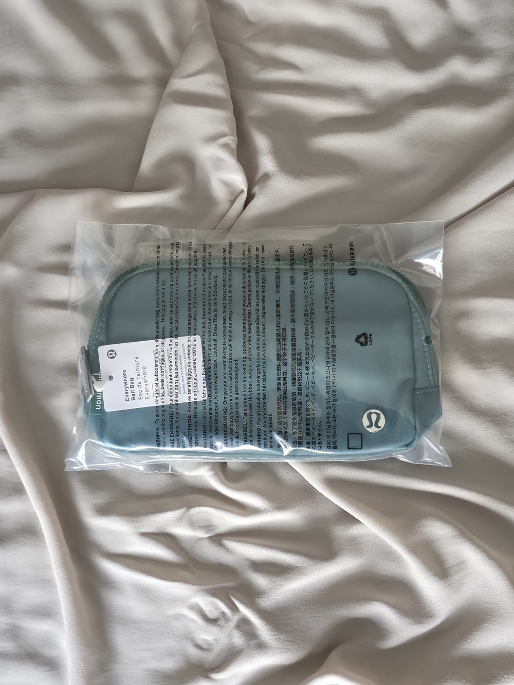 Lululemon Everywhere Belt Bag 1L TIDT **Price Firm** - Picture 3 of 3